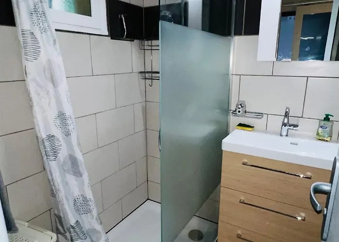 T2 Sur Hauteur De Avec Vue Sur La Baie D Ajaccio *